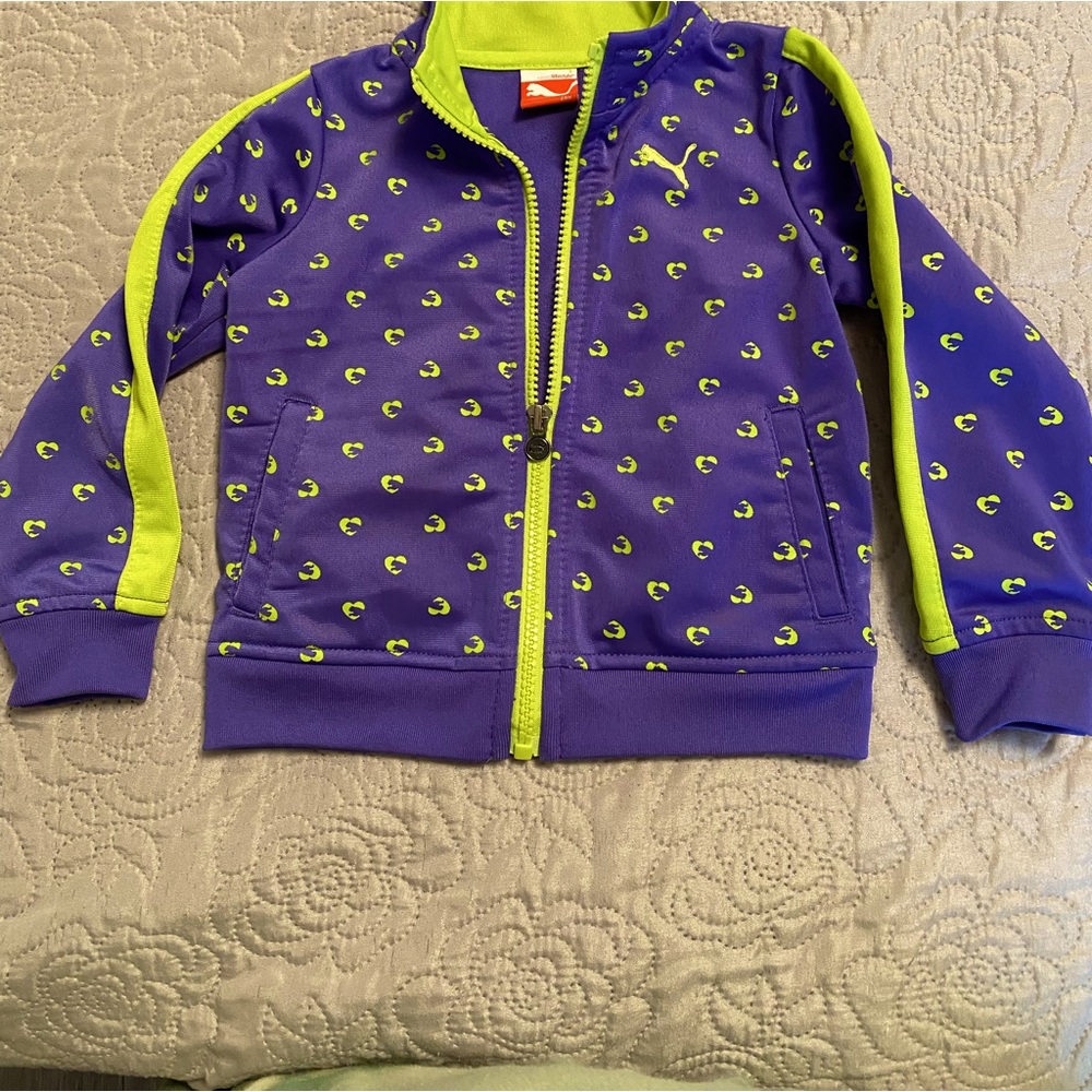 Girls  Puma zip up size 24 m